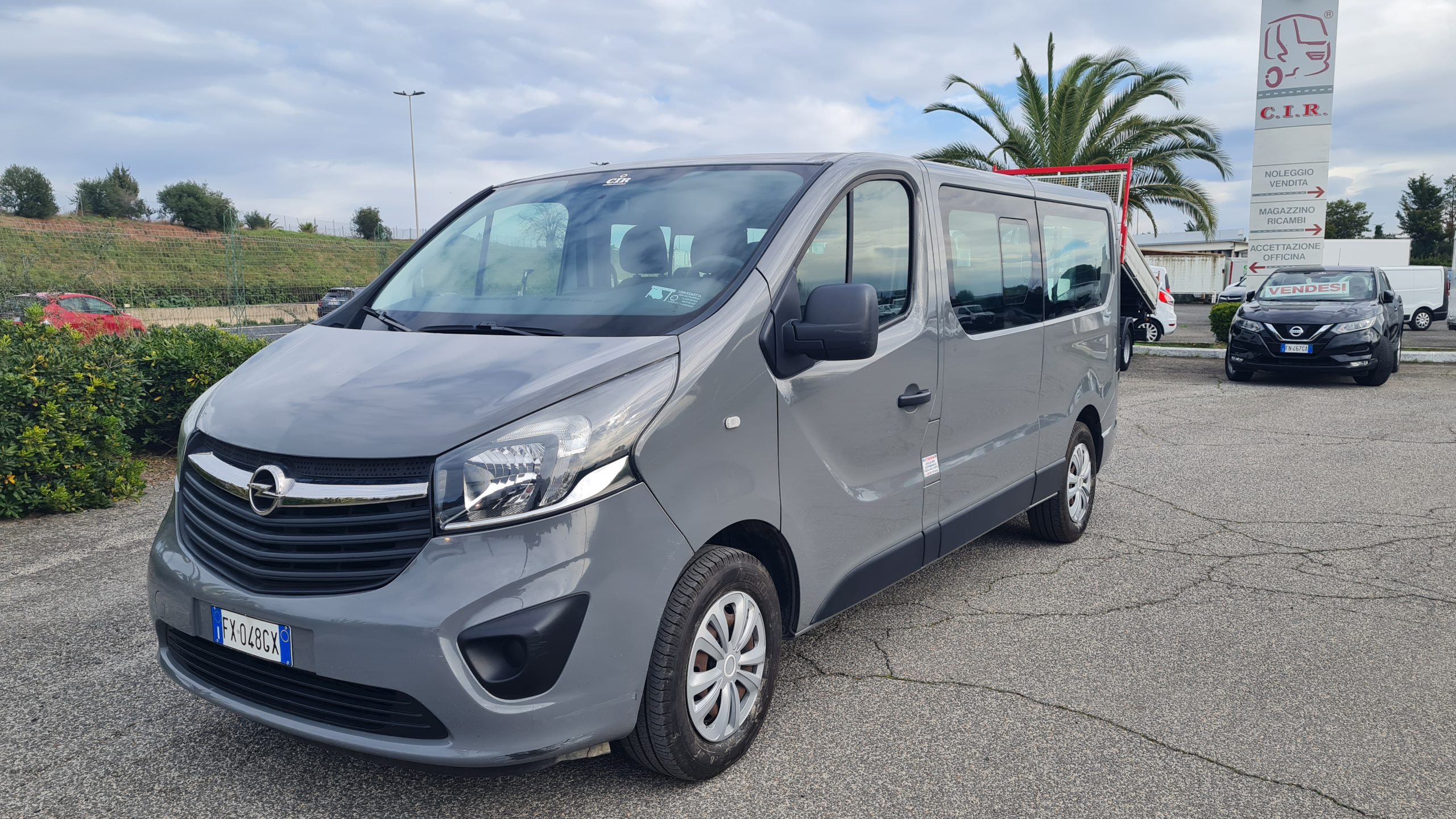 OPEL VIVARO 1.6 DIESEL ,con rampa manuale – FX048GX