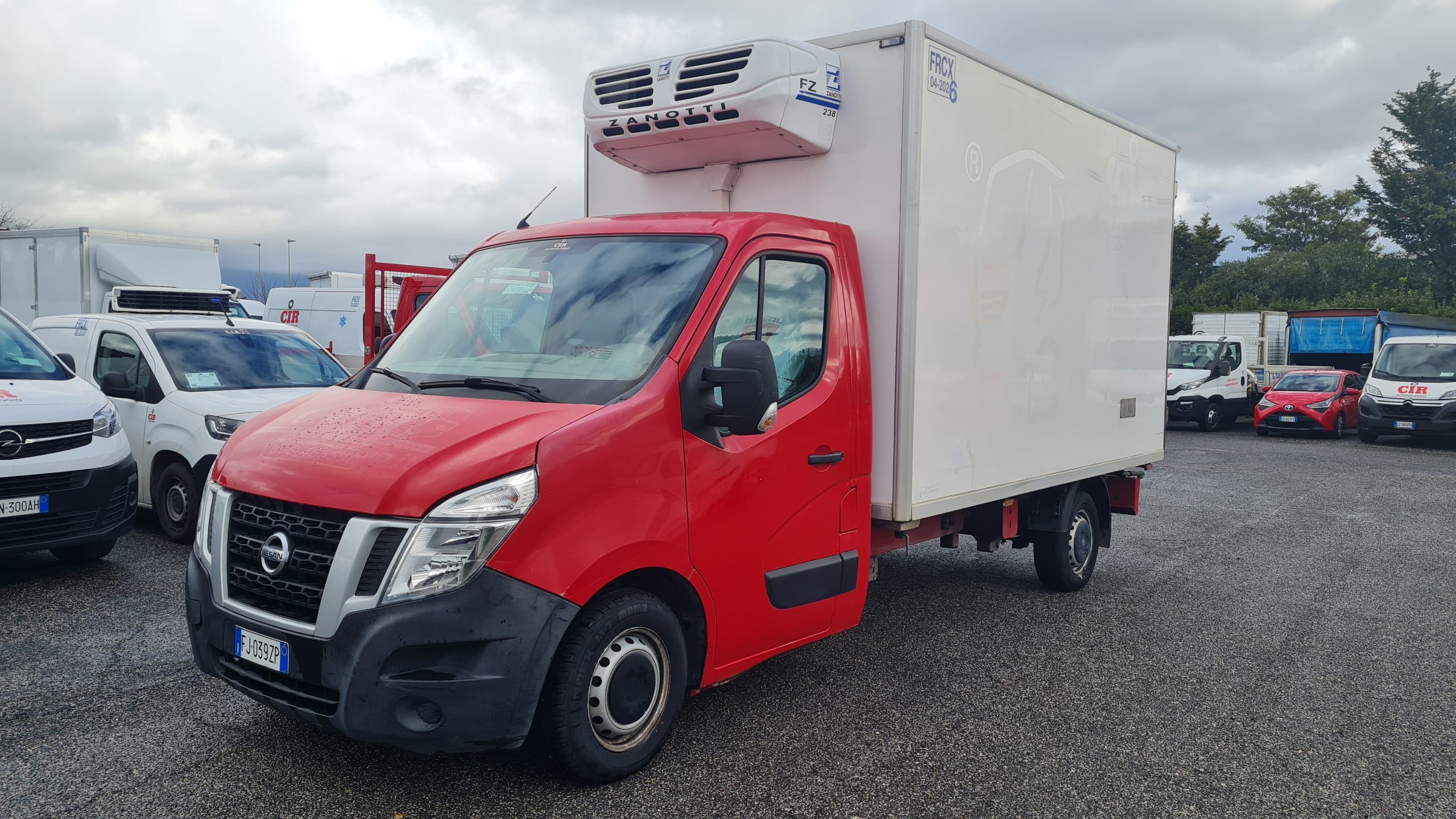 NISSAN NV400 con cella isotermica – FJ039ZP