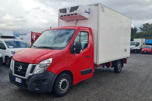 NISSAN NV400 con cella isotermica – FJ039ZP