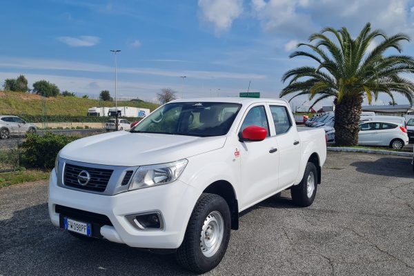 NISSAN NAVARA 4WD CON GANCIO DI TRAINO – FW098PF